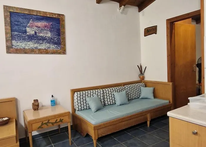 Corfu Sea Front Apartment, The Nest *