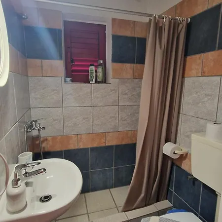 Corfu Sea Front Apartment, The Nest * Άγιος Ματθαίος